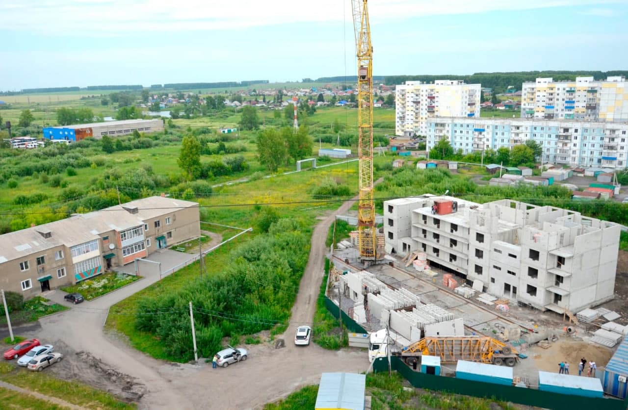 377 семей в Ленинске-Кузнецком переехали из аварийных и ветхих домов в новые квартиры за три последних года