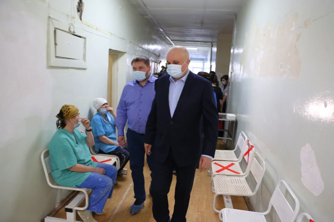 Губернатор Сергей Цивилев поручил отремонтировать поликлинику №1 в Березовском