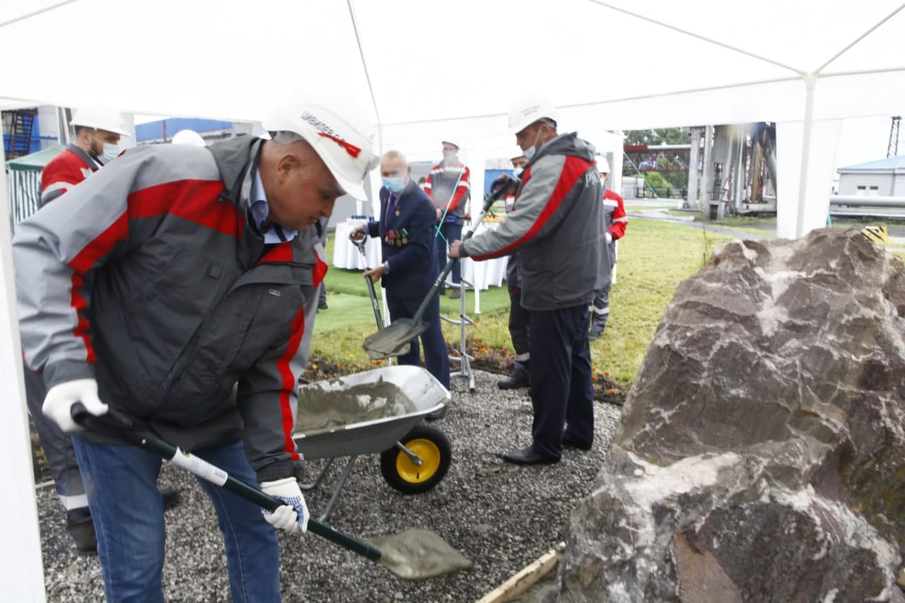 1РУСАЛ закладка камня3