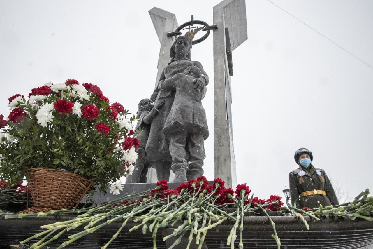 В Кузбассе прошли памятные мероприятия, посвященные 77-летию снятия блокады Ленинграда