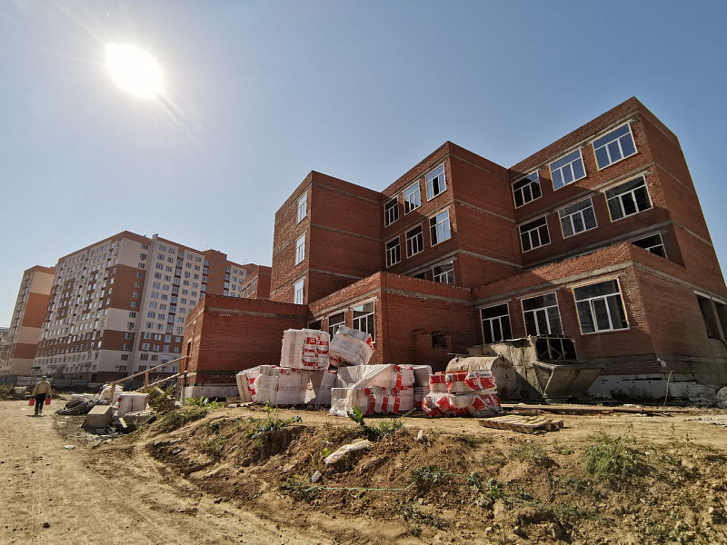 Строящаяся кемеровская школа между Московским и Притомским проспектами – в высокой степени готовности