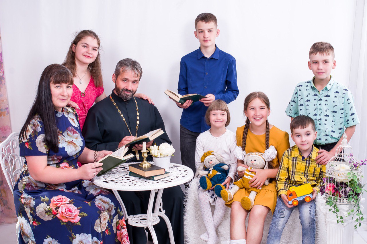 Супруги Сотниковы из КуZбасса стали победителями всероссийского конкурса «Семья года»