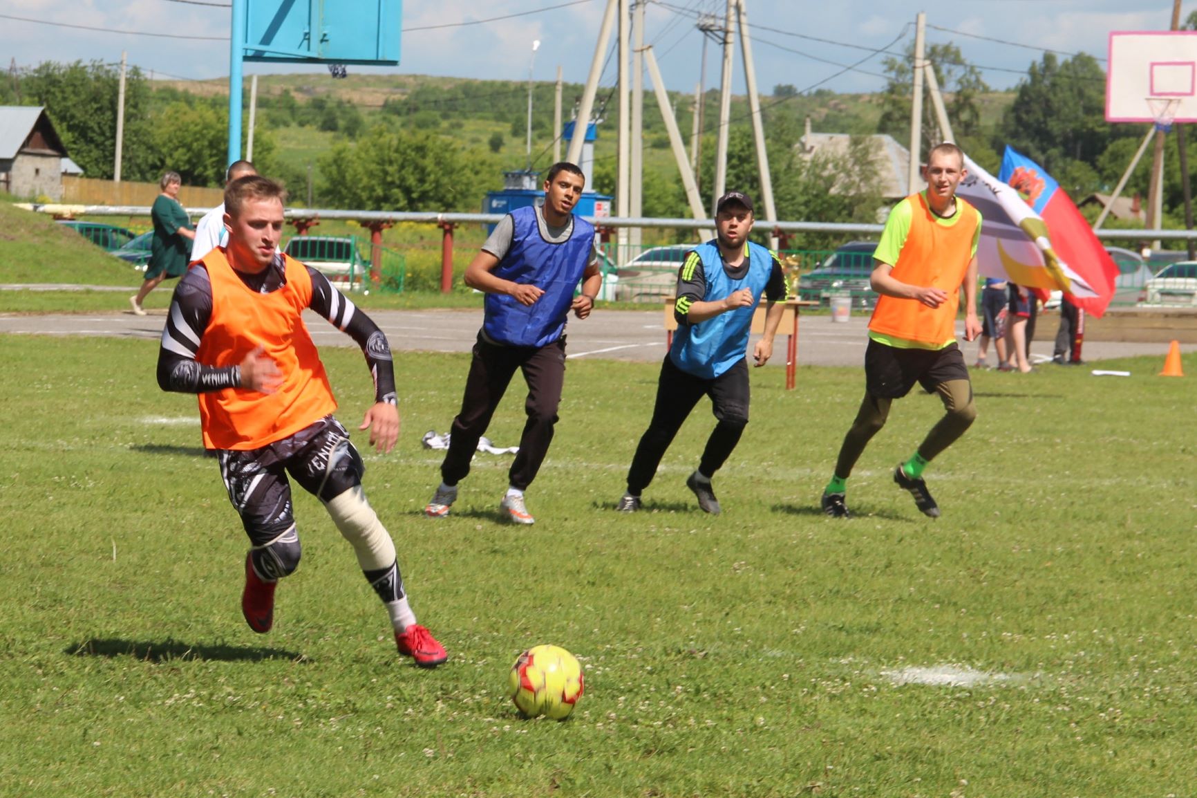 На шахте СУЭК состоялся турнир по футболу в честь Дня молодежи