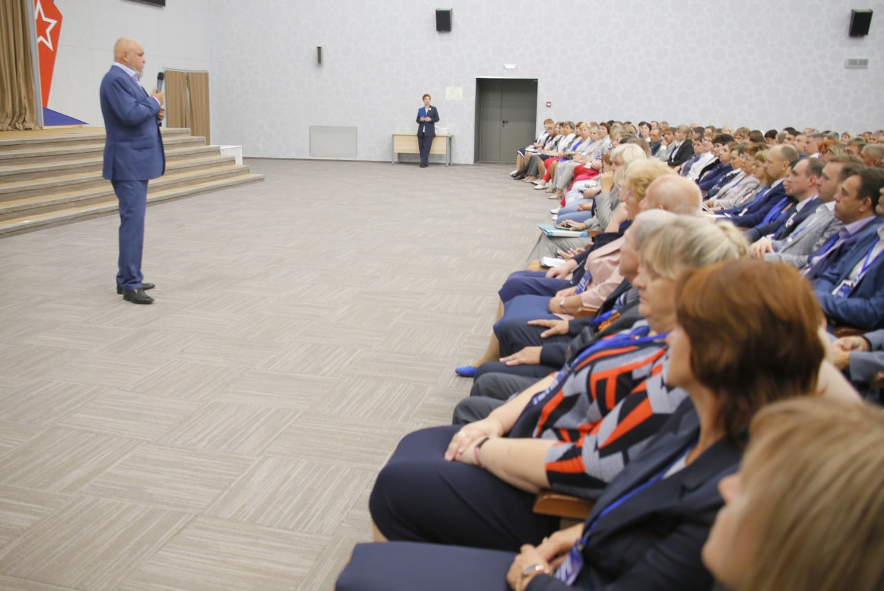 Сергей Цивилев: с первого сентября во всех территориях КуZбасса в школах будут созданы кадетские классы