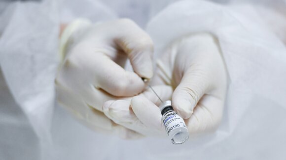 Россияне в следующем году смогут выбирать вакцину от COVID-19 для прививки