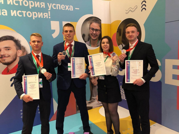 Серебро и бронзу удалось взять иркутским политеховцам на Международном инженерном чемпионате CASE-IN