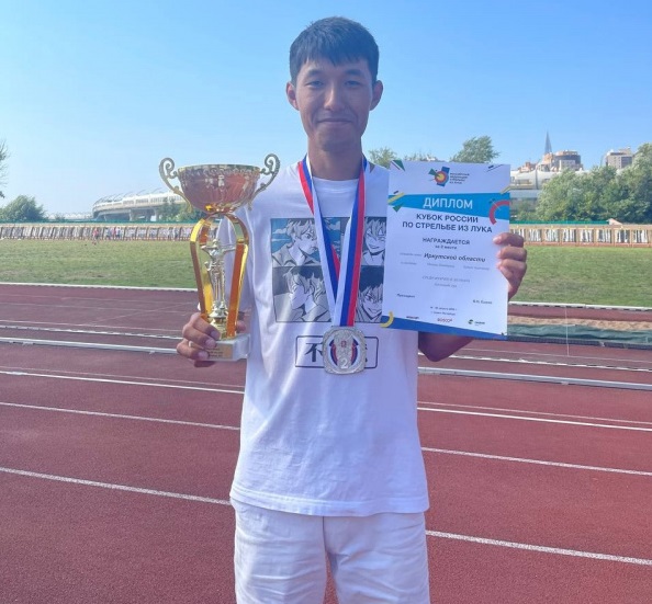 Студент ИРНИТУ Александр Худеев стал вторым на Кубке России по стрельбе из лука