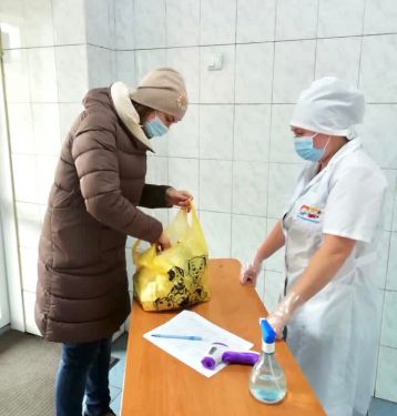 Крупы, консервы и хлебобулочные изделия получат школьники Новокузнецка