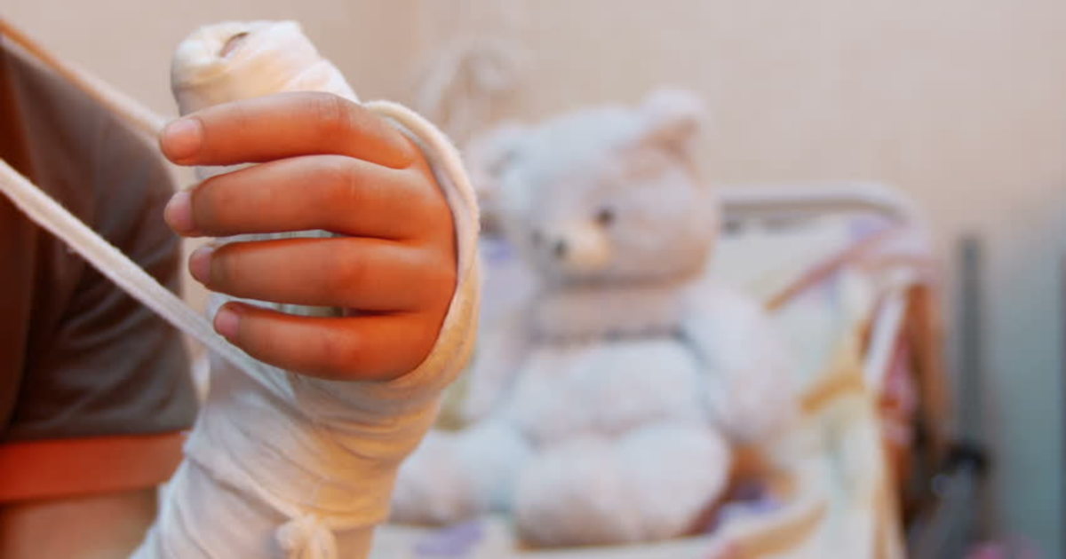 В Новокузнецке ребенку-инвалиду заплатят 60 тысяч рублей за сломанную руку