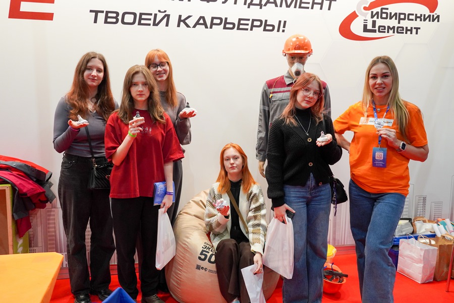 Фото предоставлено пресс-службой АО «ХК «Сибцем» 11120251