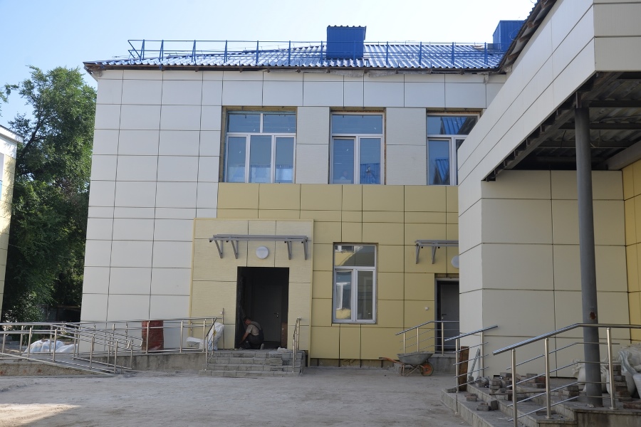 В Киселевске завершается капитальный ремонт здания городской больницы