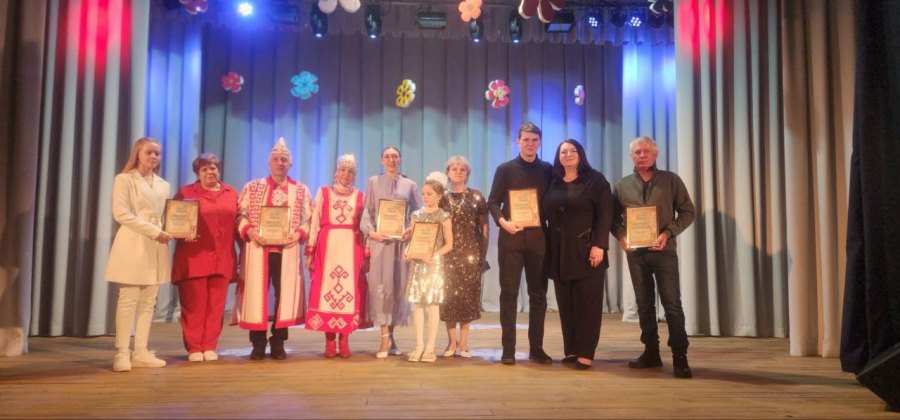 Жители Кузбасса активно участвуют в фестивале-конкурсе «Поем всей семьей»