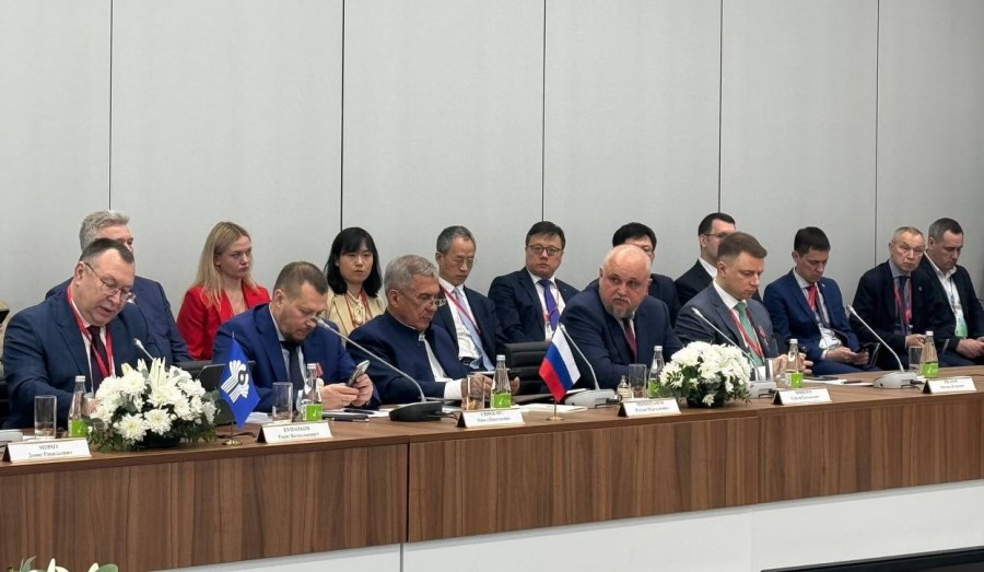 Сергей Цивилев возглавил делегацию Кузбасса на международном форуме по энергетике в Казани
