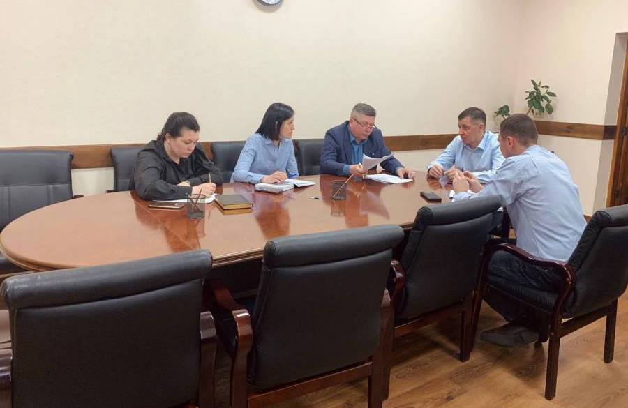 В Министерстве природных ресурсов и экологии Кузбасса прошло совещание, посвященное безопасности гидротехнических сооружений